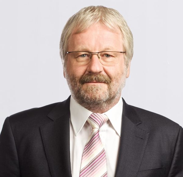 Bernhard Kaiser, Of Counsel
Diplom-Kaufmann, Diplom-Handelslehrer, Wirtschaftsprüfer, Steuerberater, Berlin
