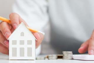 Foto: Chainarong Prasertthai - iStock.com - Investitionsabzugsbetrag und Abschreibungen: Steuervorteile bei Investitionen