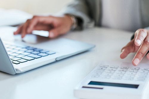 Foto: LumiNola - iStock.com - Gewerbesteuer: Grundlagen und Gestaltungsräume